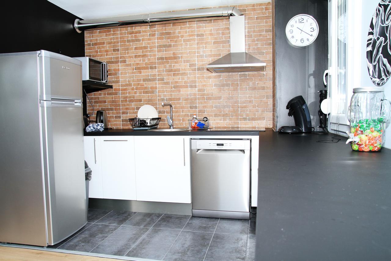 אביניון High Standing Apart 55M2 - Reserved Parking - 1 Room מראה חיצוני תמונה